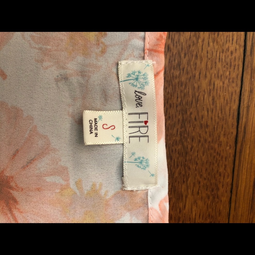 Floral blouse - Picture 5 of 5